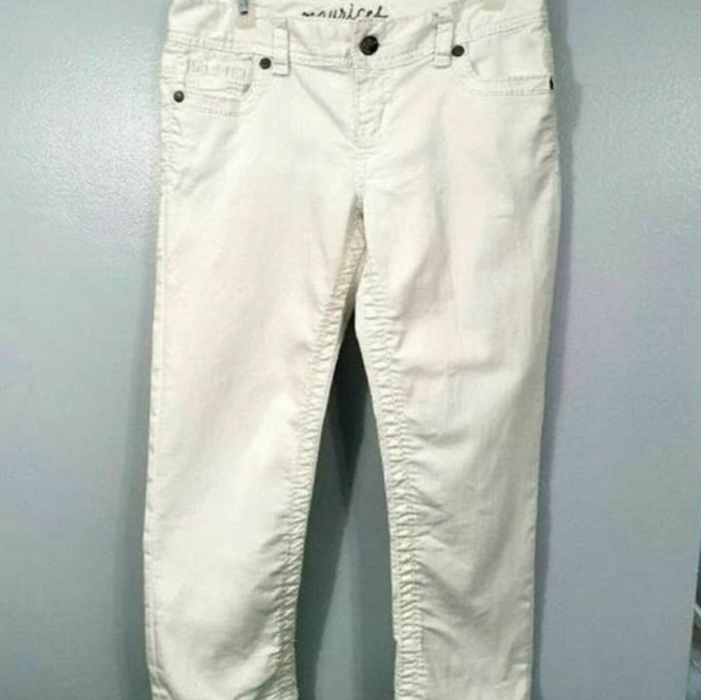 Maurice's White Jean Capri